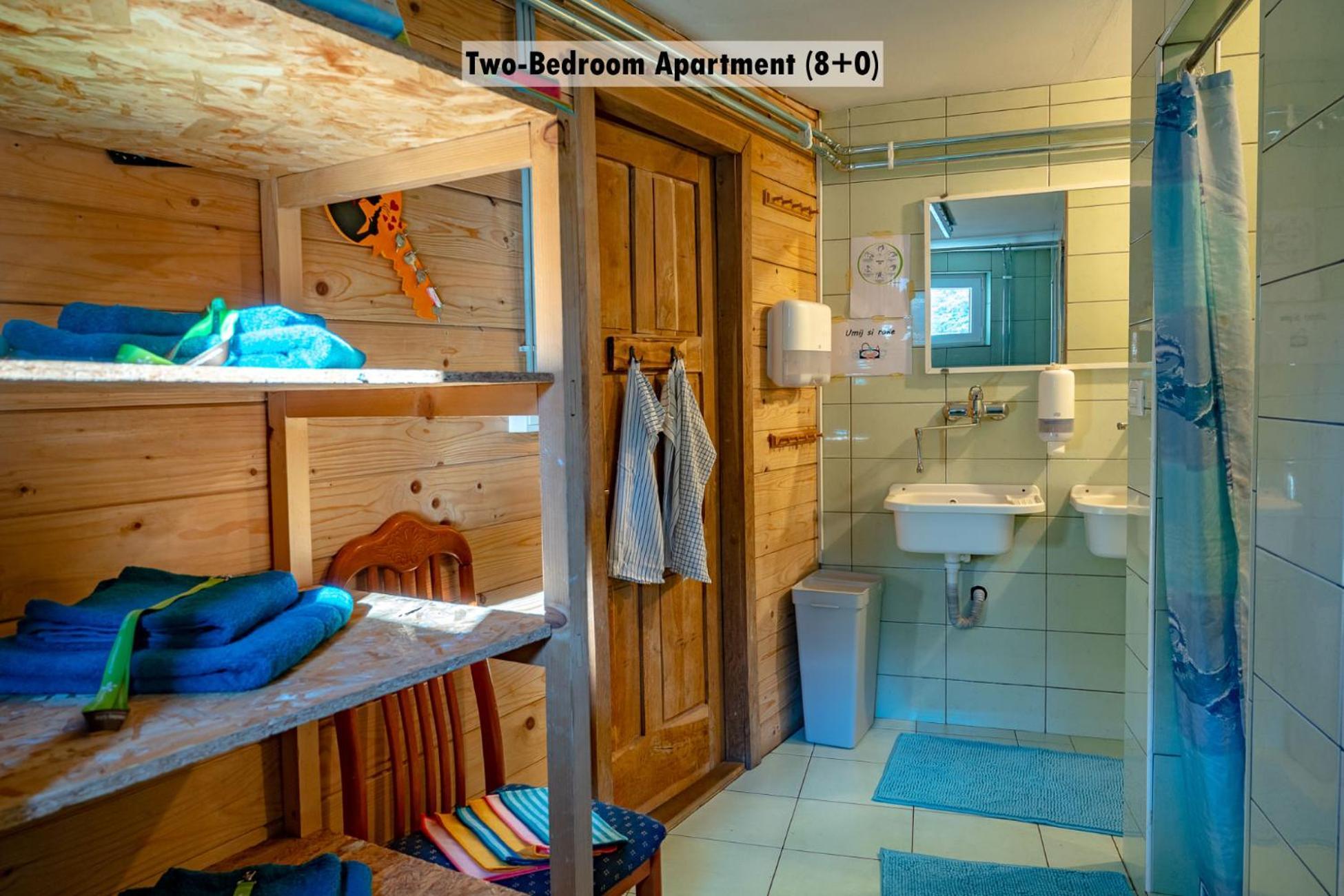 Apartments Farm House Uric Єсеніце Екстер'єр фото